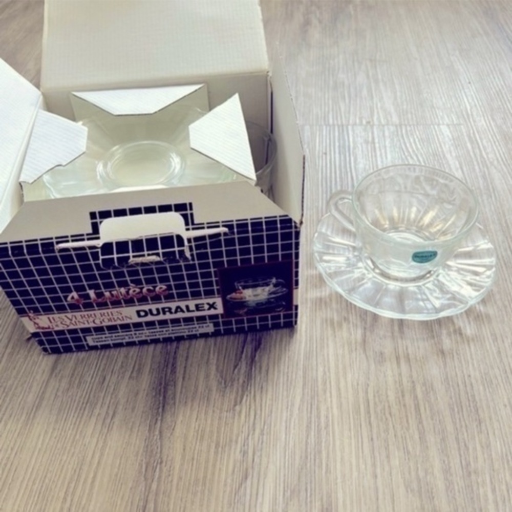 - Vintage retro 1970’s DURALEX glass cups mugs  and saucers. 4 sets/box.